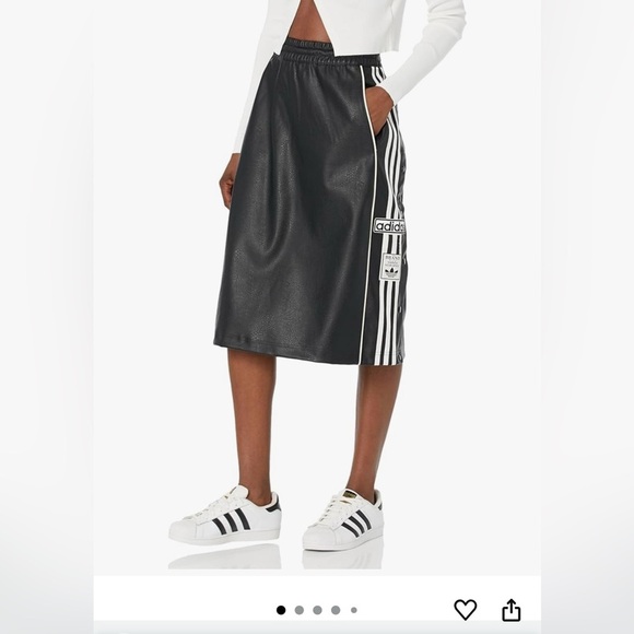 BNWT Adidas Adibreak Faux Leather Skirt – Size Small - Picture 5 of 15